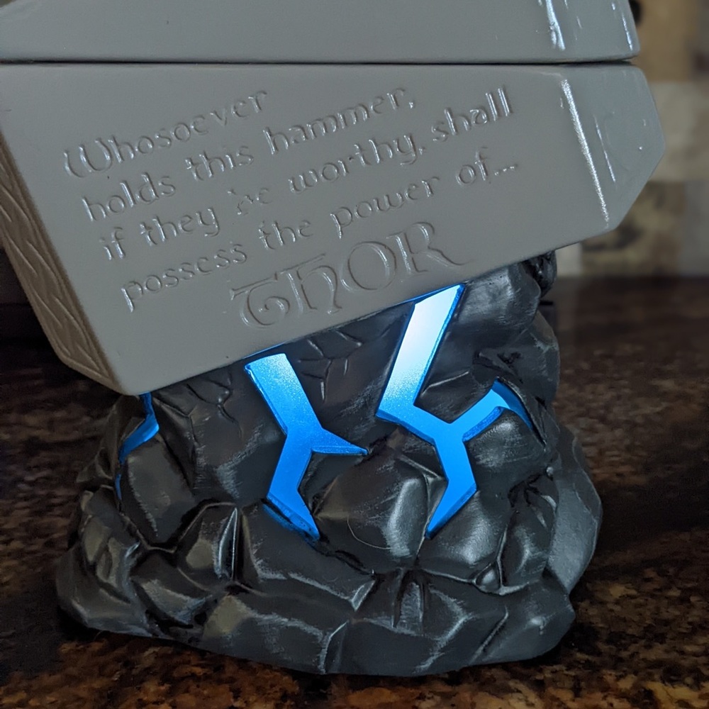COPY - Thor Scentsy warmer - Picture 3 of 4
